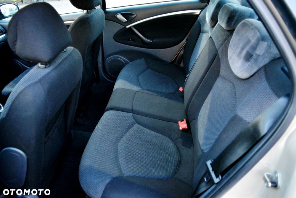 Citroën C5 HDi 135 Exclusive - 6
