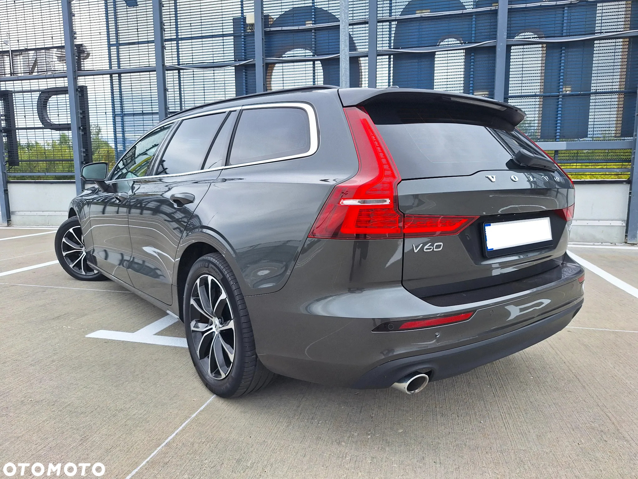 Volvo V60 D4 Momentum Pro - 7