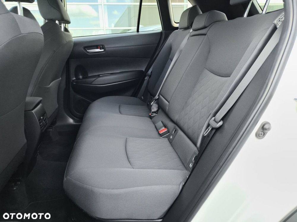 Toyota Corolla Cross - 14