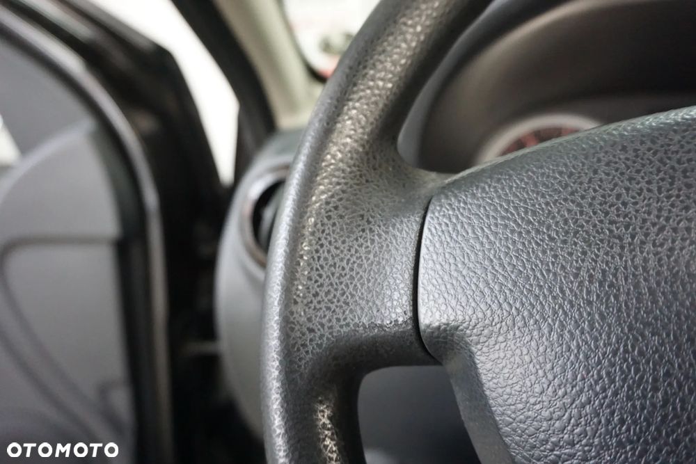 Dacia Duster 1.6 16V 4x2 - 29