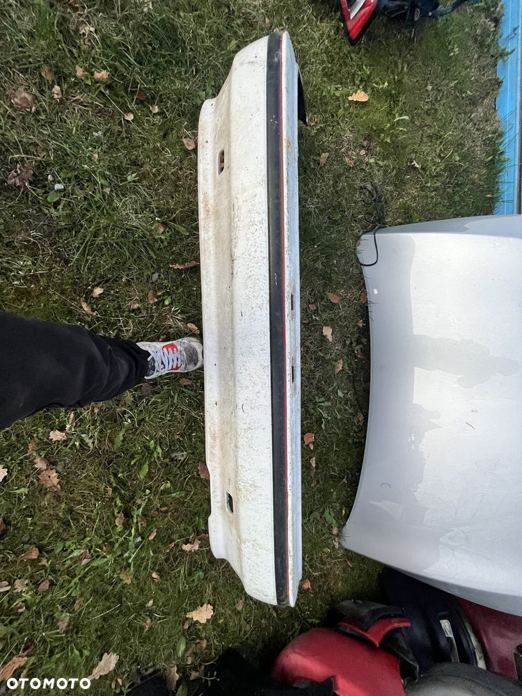 Zderzak przód Toyota Corolla E9 87-92r. - 2