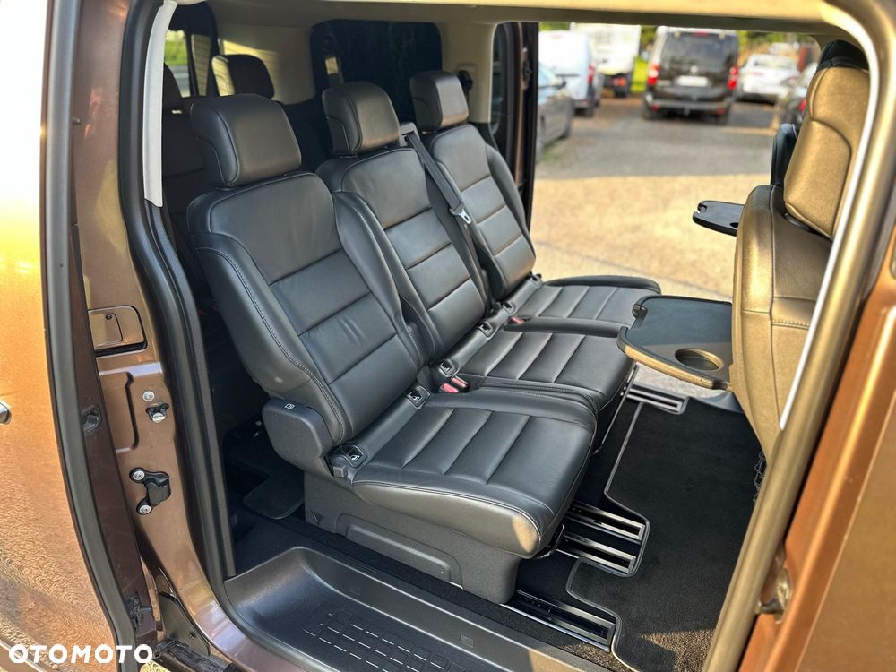 Peugeot Traveller L2 2.0 EAT8 Business VIP - 11