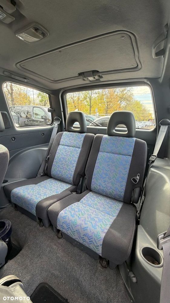 Toyota RAV4 2.0 - 13