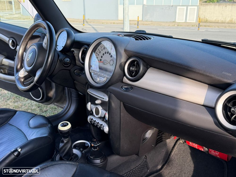 MINI 3 Portas Cooper D - 4