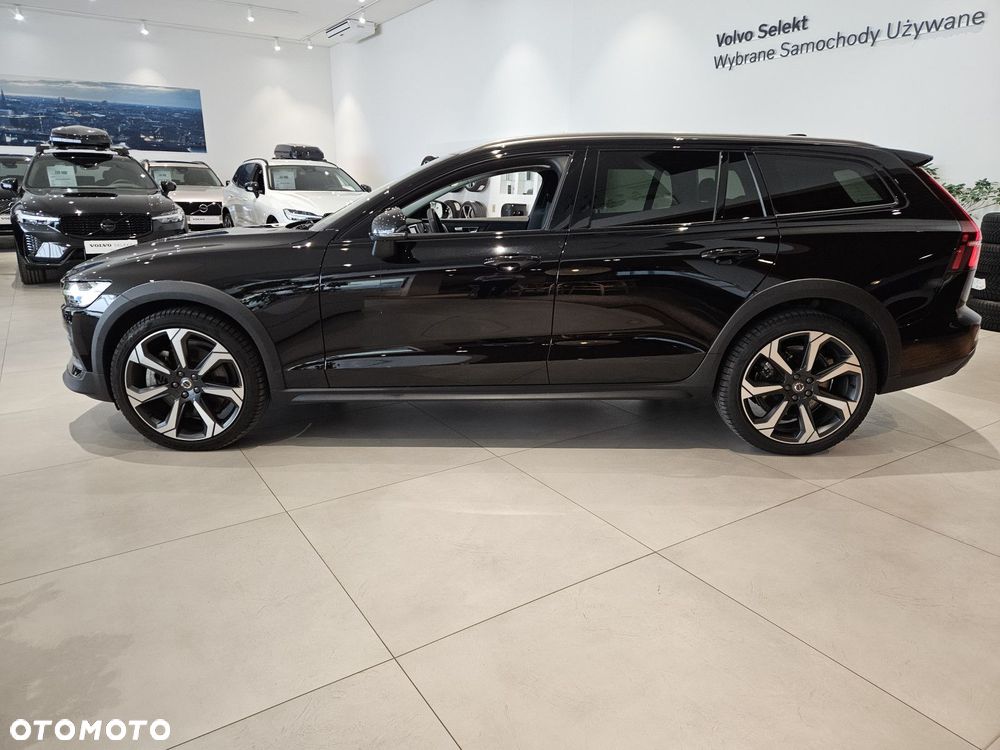 Volvo V60 Cross Country - 9