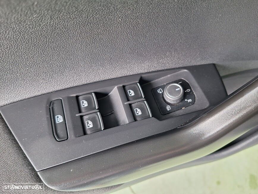 VW Taigo 1.0 TSI R-Line DSG - 12