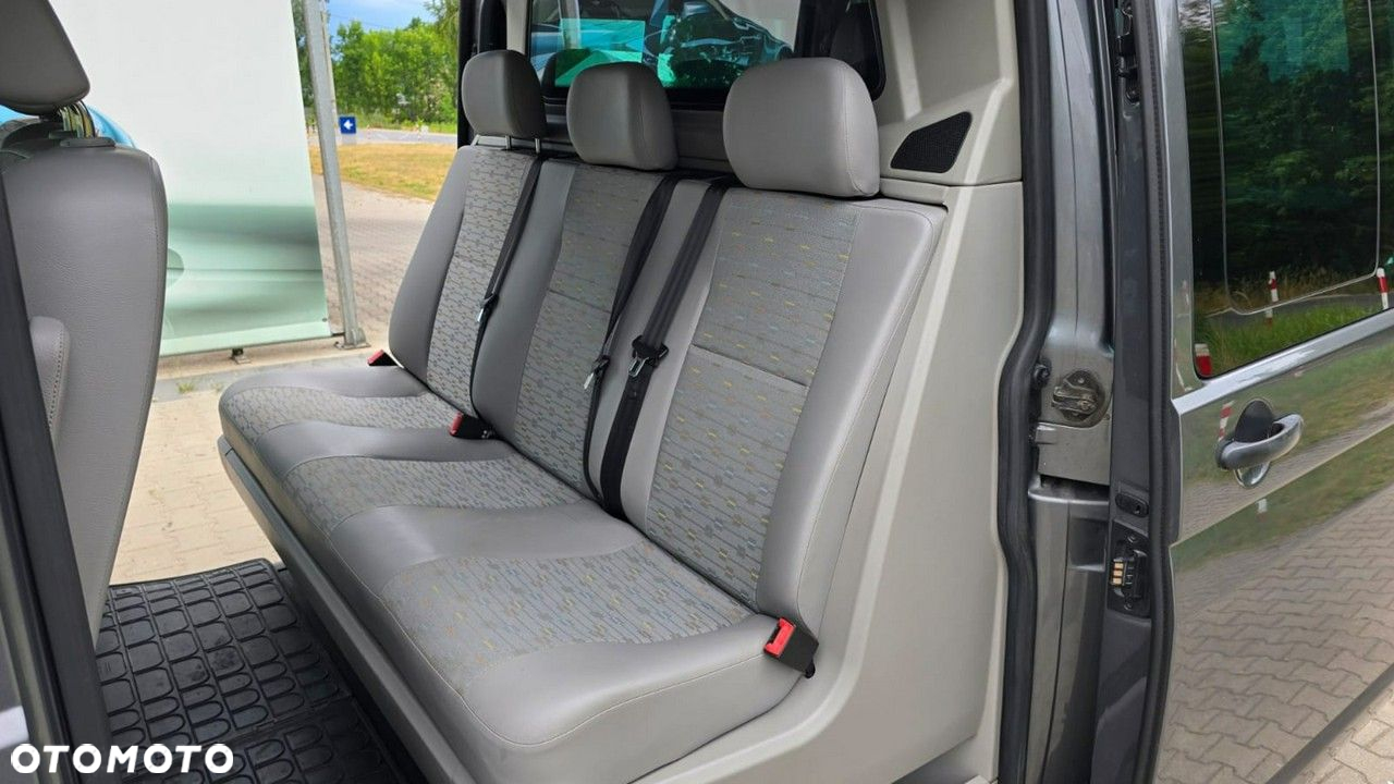 Volkswagen Transporter - 14