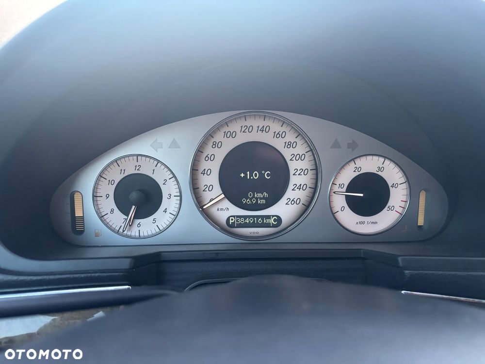 Mercedes-Benz Klasa E - 13