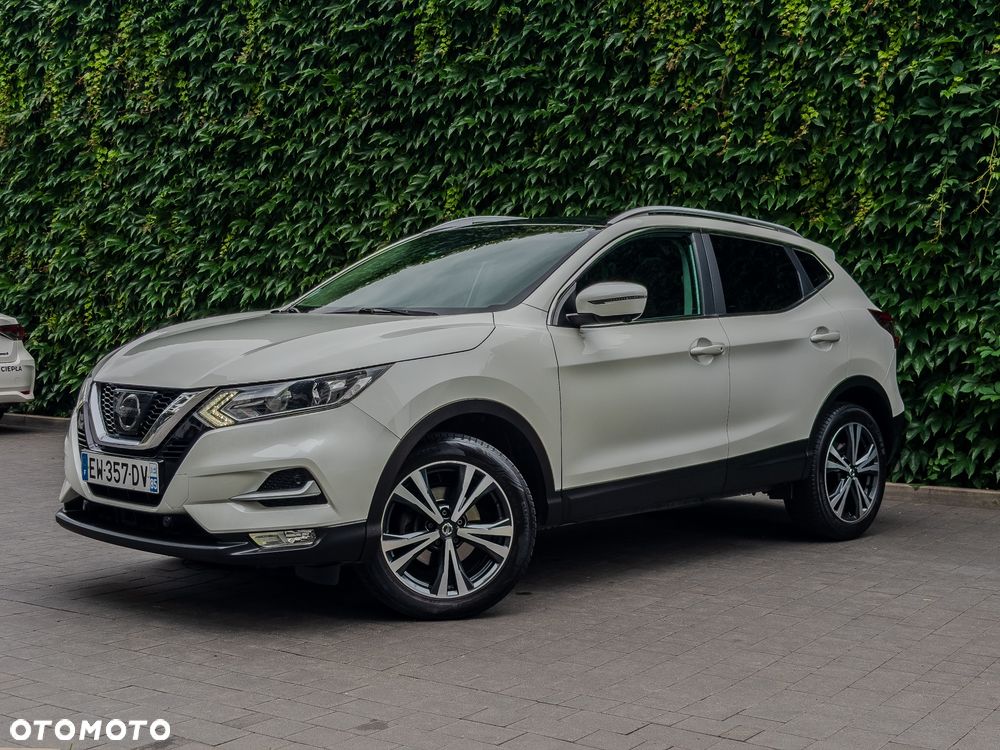 Nissan Qashqai 1.5 dCi DPF 360 - 2