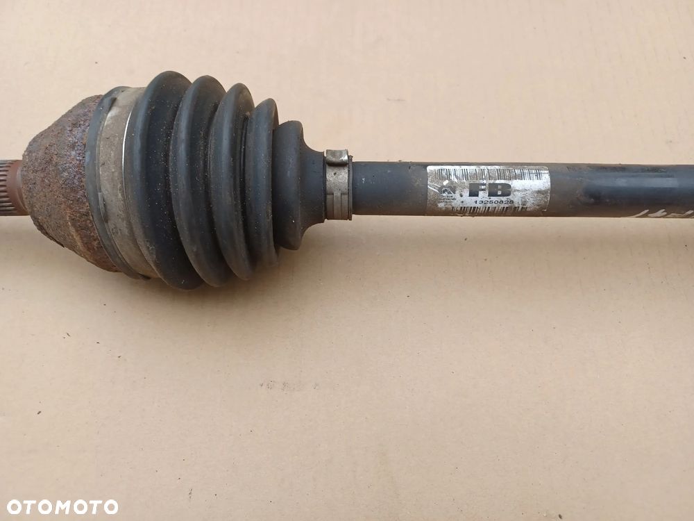 PÓŁOS PRAWA ASTRA J 1.6 16V AUTOMAT 13250828FB - 2