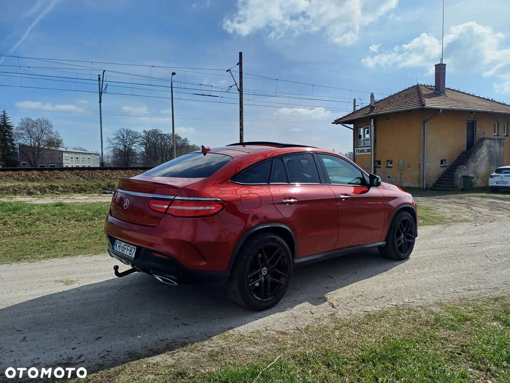 Mercedes-Benz GLE - 16