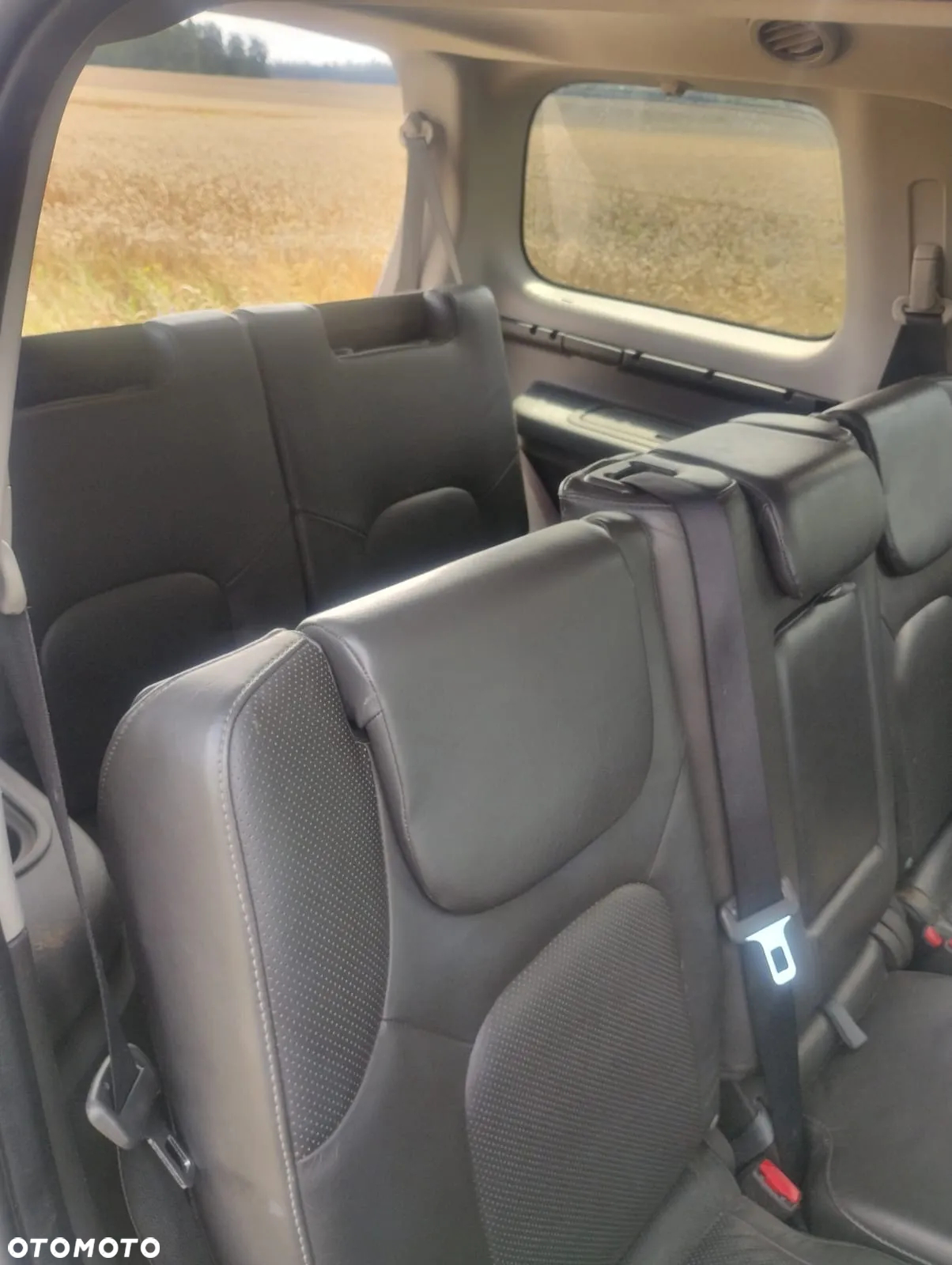 Nissan Pathfinder 2.5 dCi SE - 11