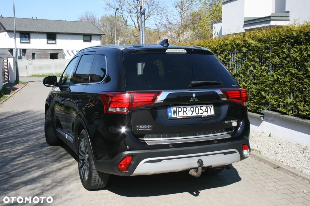 Mitsubishi Outlander - 27