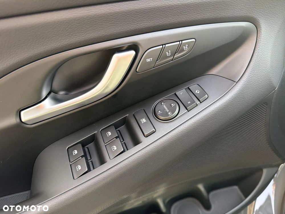 Hyundai i30 - 19