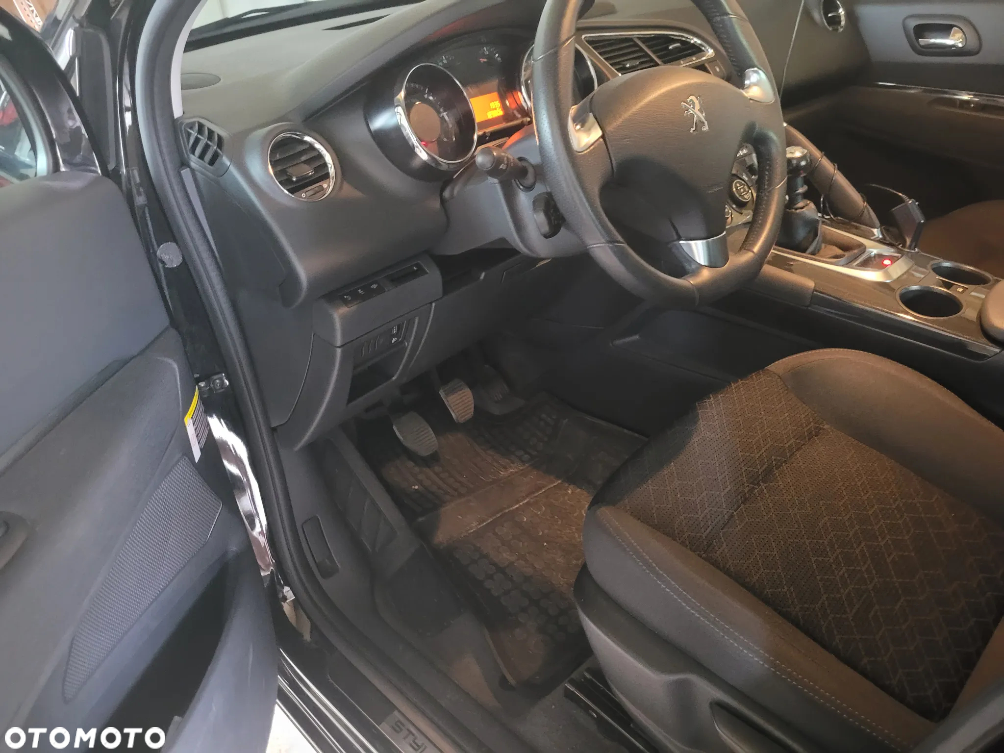 Peugeot 3008 1.6 HDi Style - 4