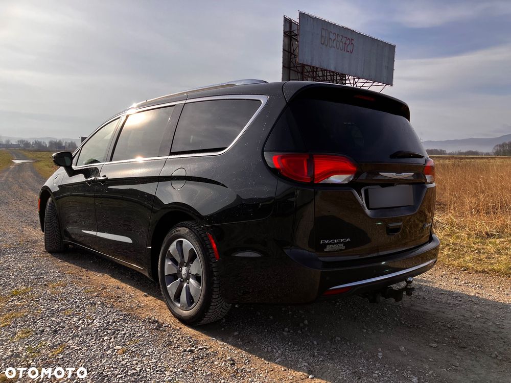 Chrysler Pacifica - 9