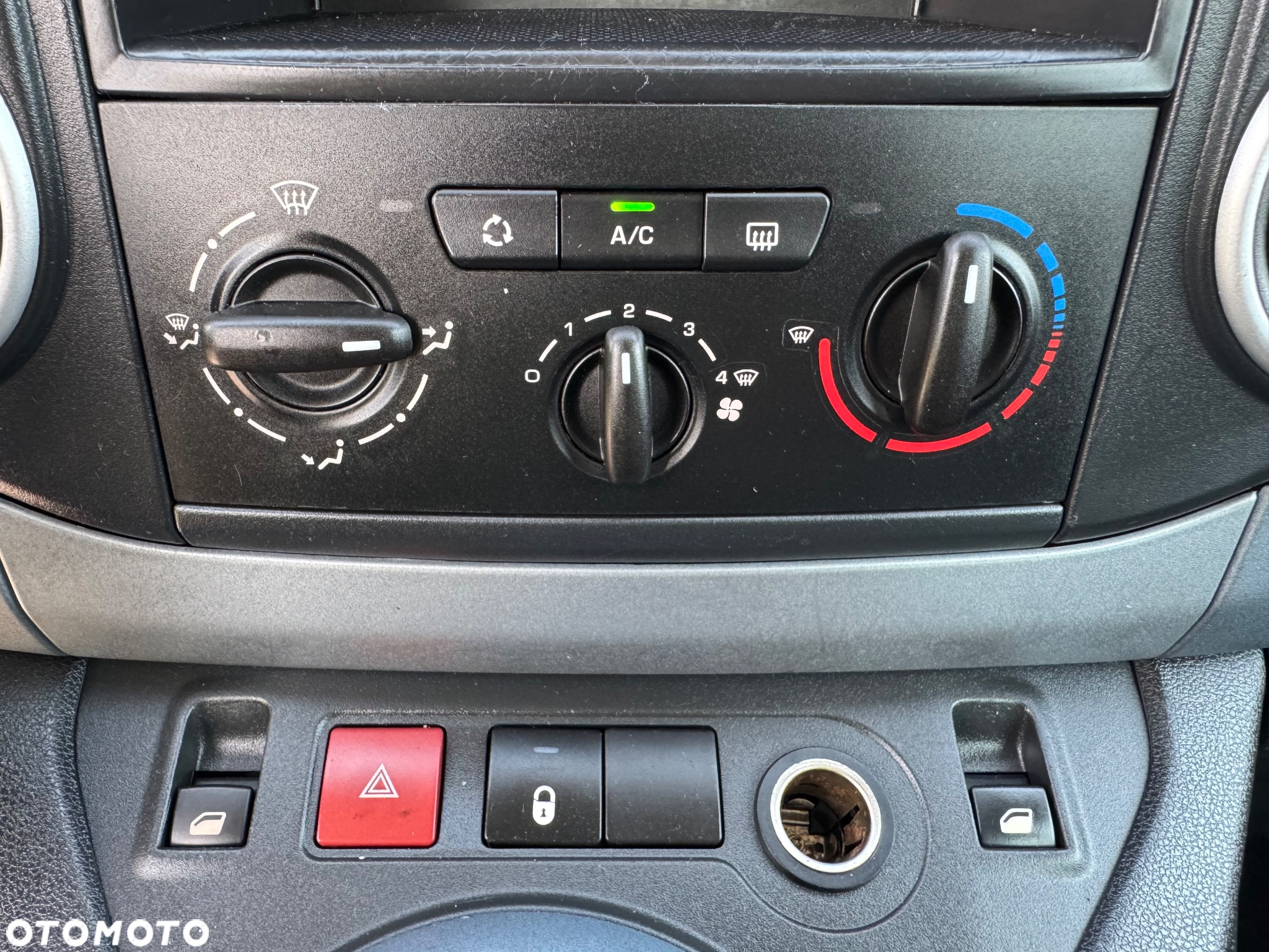 Peugeot Partner 1.6 HDi Outdoor - 18