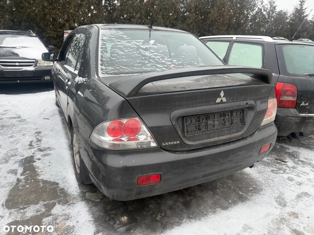 Mitsubishi Lancer VII 1.6 Maska Błotnik Drzwi Zderzak - 4