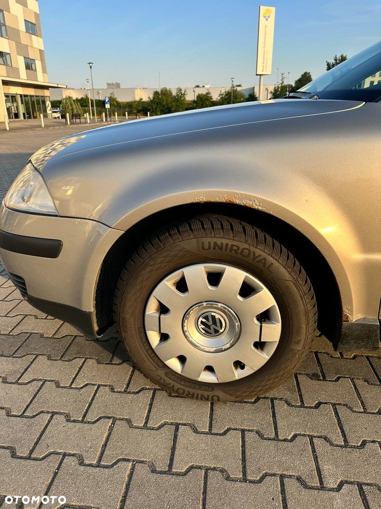 Volkswagen Passat 1.9 TDI Basis - 5