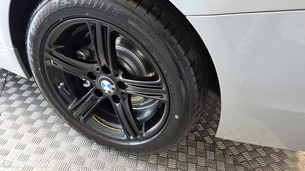 BMW 318 d Line Sport Auto - 30