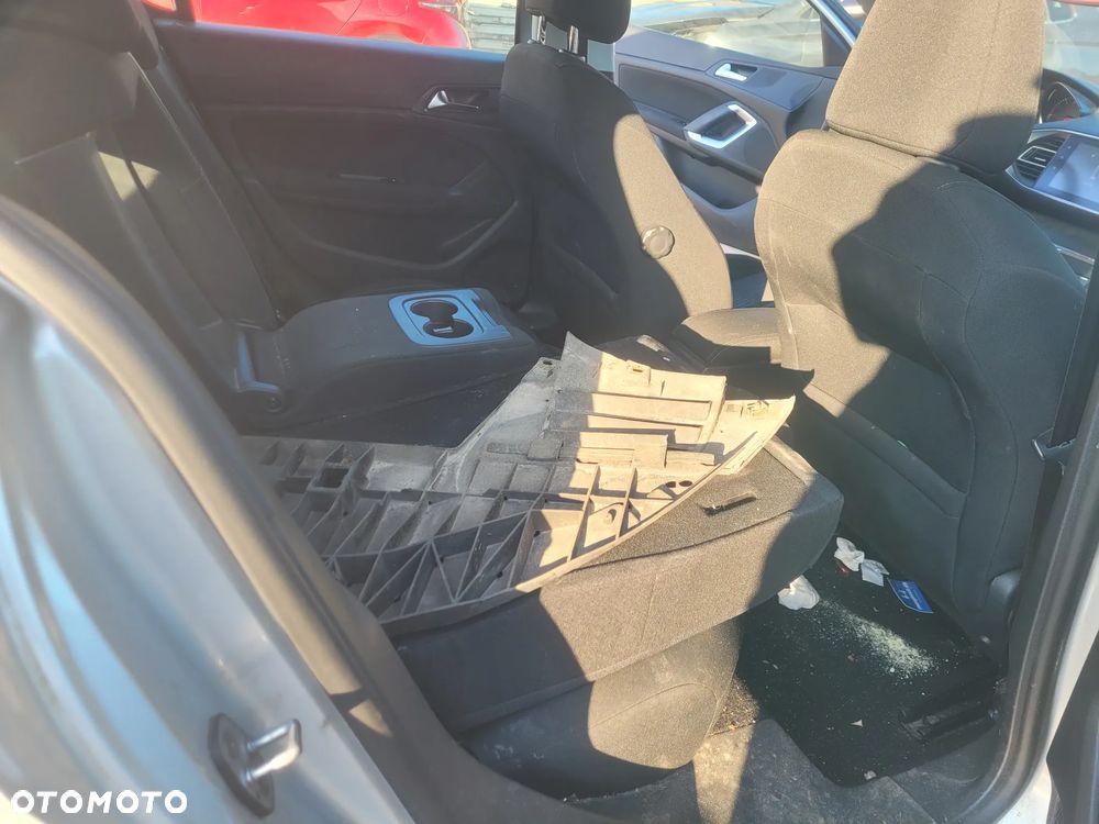 Peugeot 308 e-HDi FAP 115 Stop&Start Active - 11