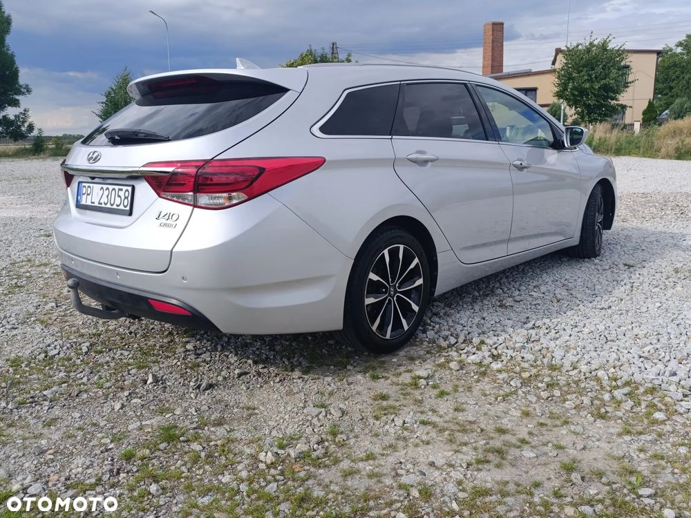 Hyundai i40 Kombi 1.7 CRDi DCT Premium - 7