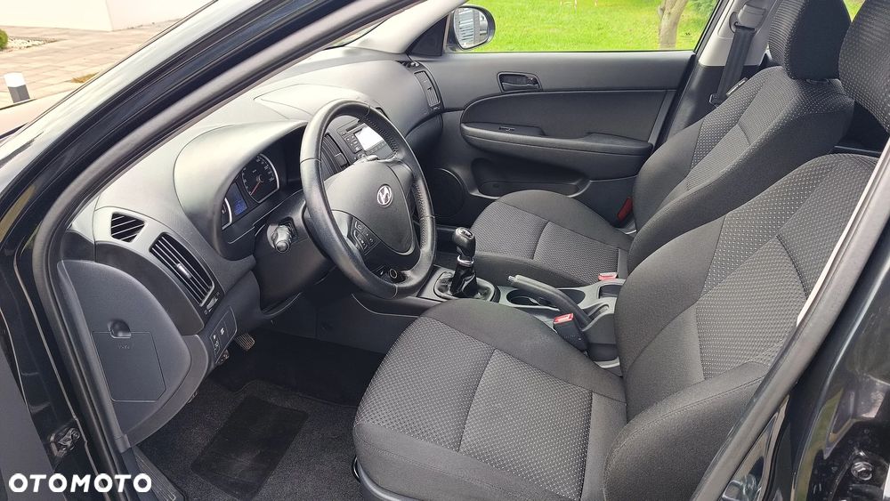 Hyundai i30 1.4 FIFA WM Edition - 16