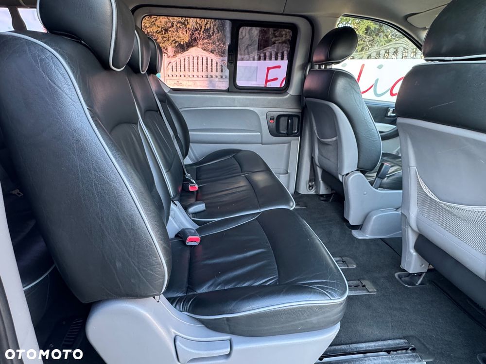 Hyundai H-1 Cargo teilverglast Autm HK - 25