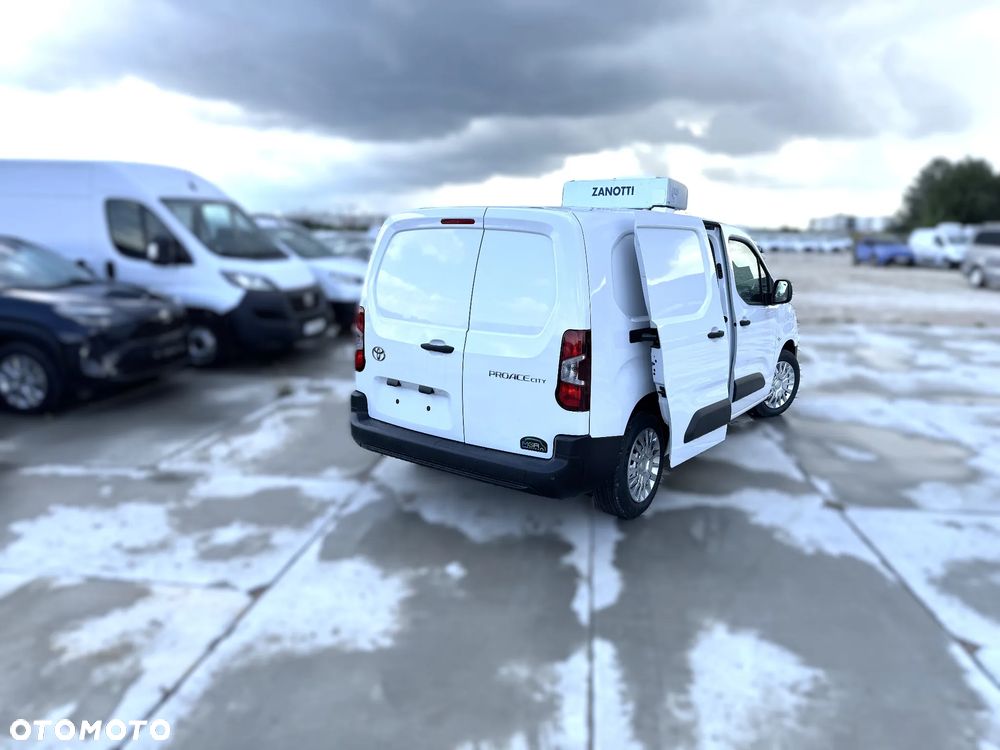 Toyota Proace City Long Izoterma z Agregatem - 4