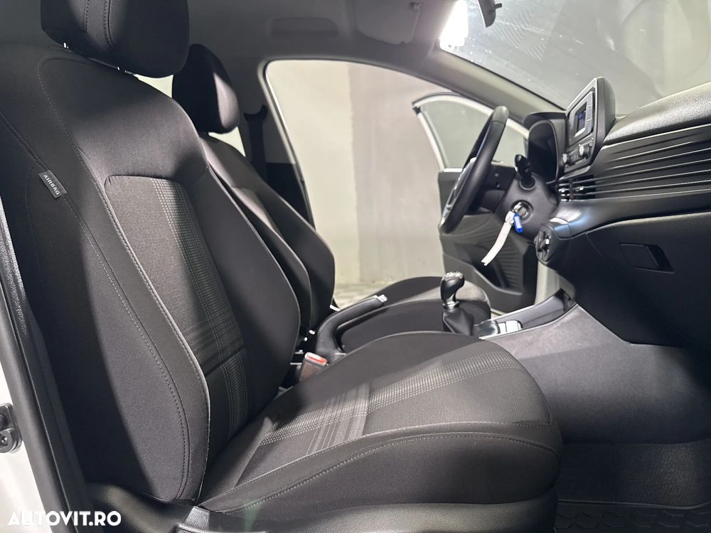 Hyundai i20 - 12