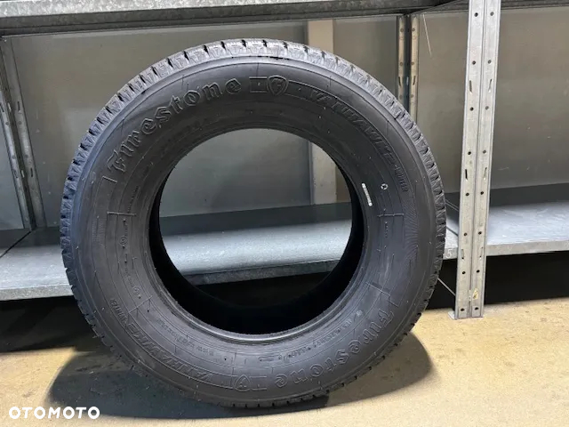 Komplet zimowych opon Firestone Vanhawk2 Winter 235/65R16C - 2