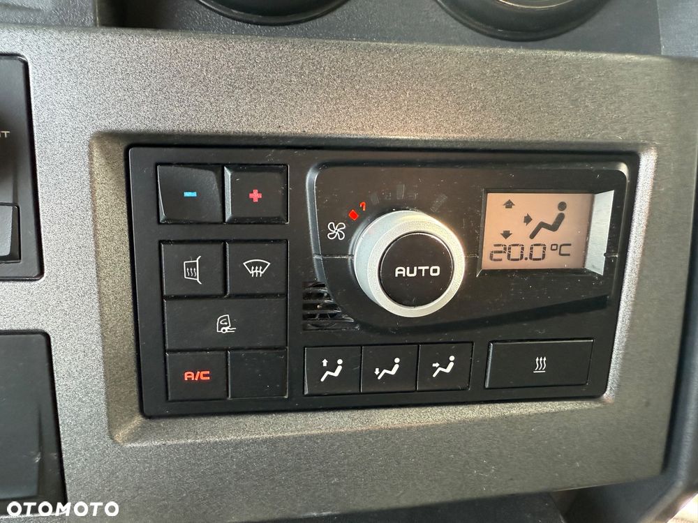 Renault T480 Gama T - 15