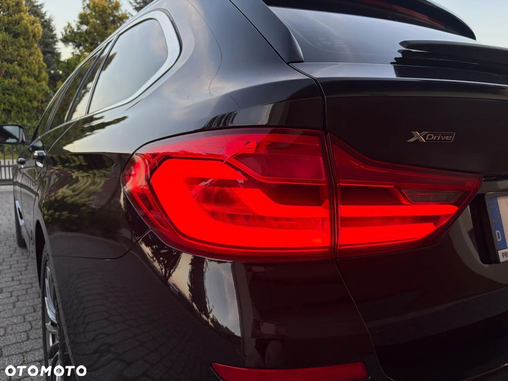 BMW Seria 5 520d xDrive Luxury Line - 17