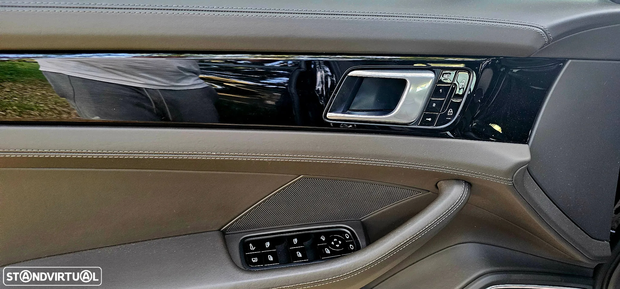 Porsche Panamera Sport Turismo 4 E-Hybrid - 17