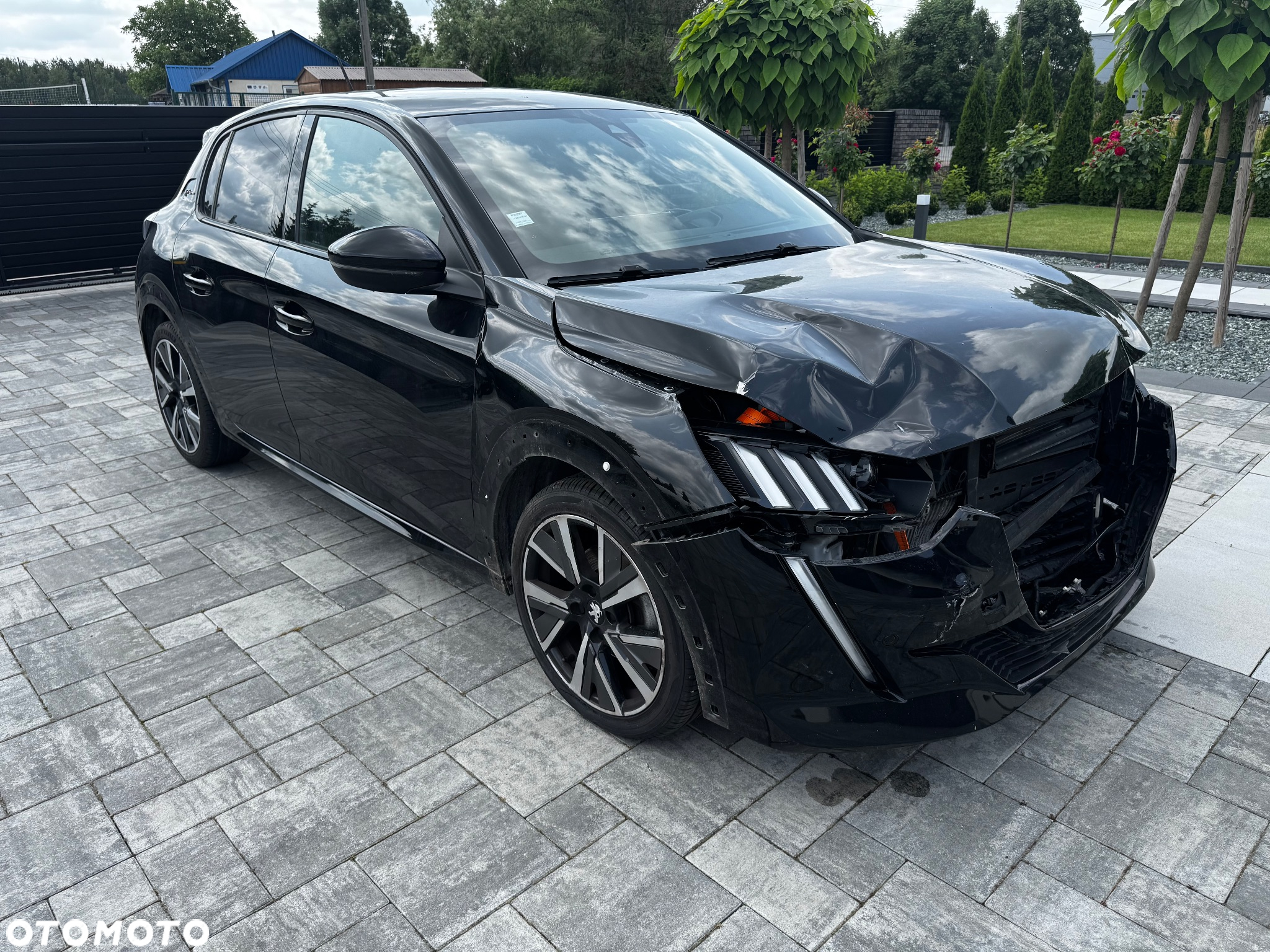 Peugeot 208 PureTech 130 EAT8 GT - 2