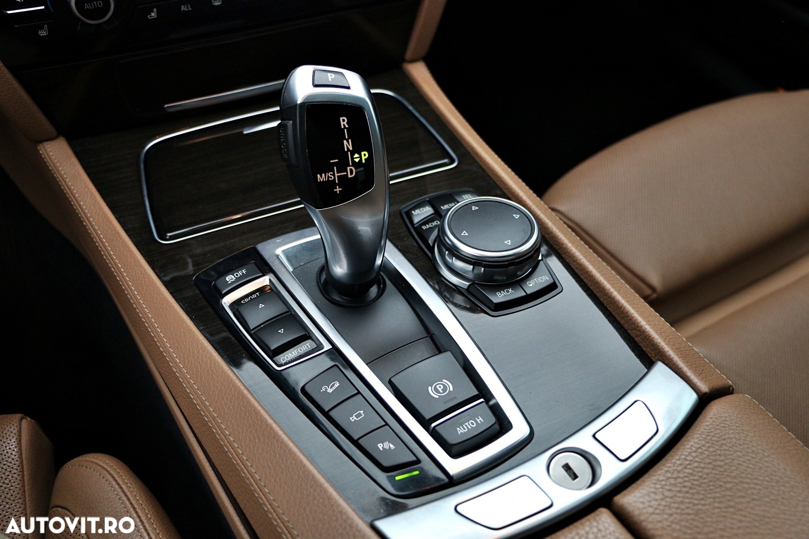 BMW Seria 7 740d xDrive - 26