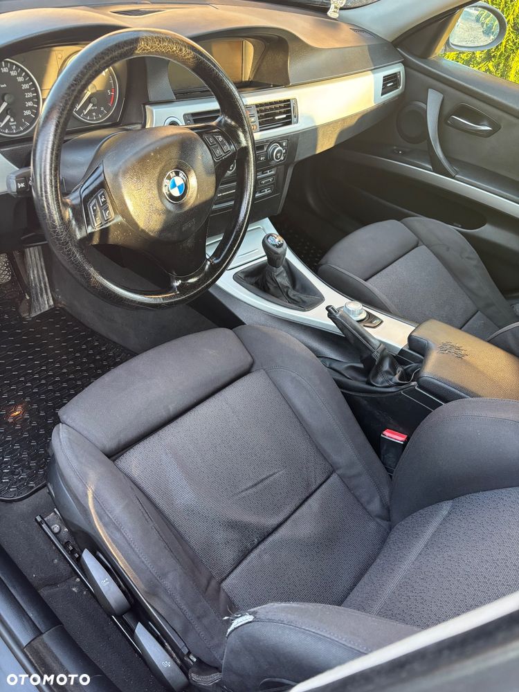 BMW Seria 3 320d - 6