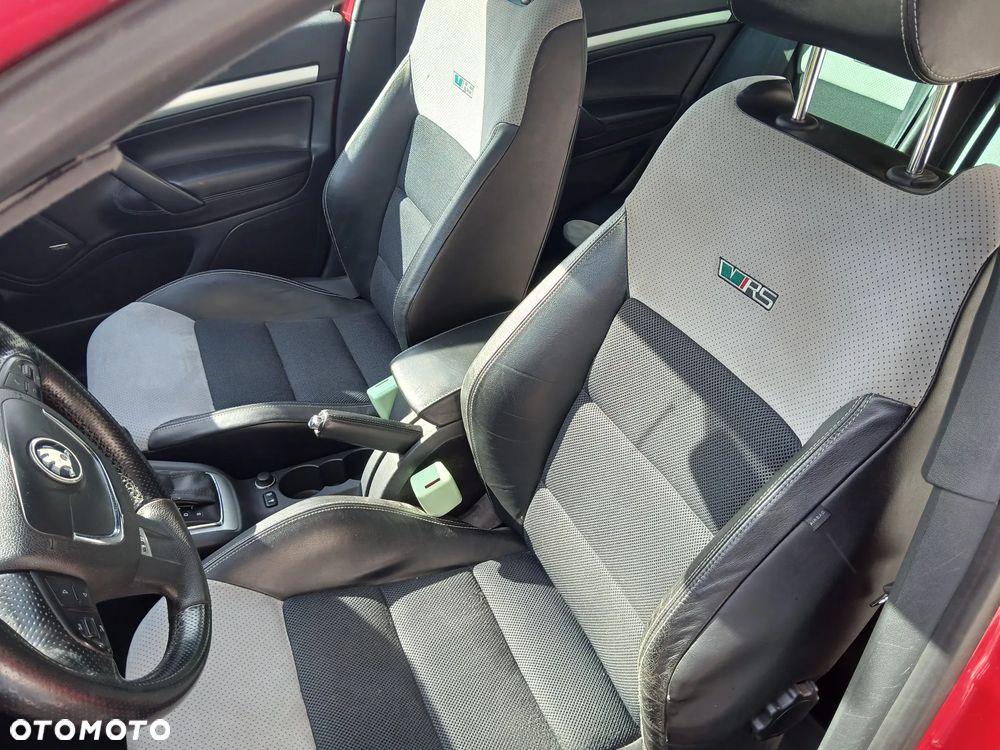 Skoda Octavia 2.0 TDI DPF RS DSG - 28