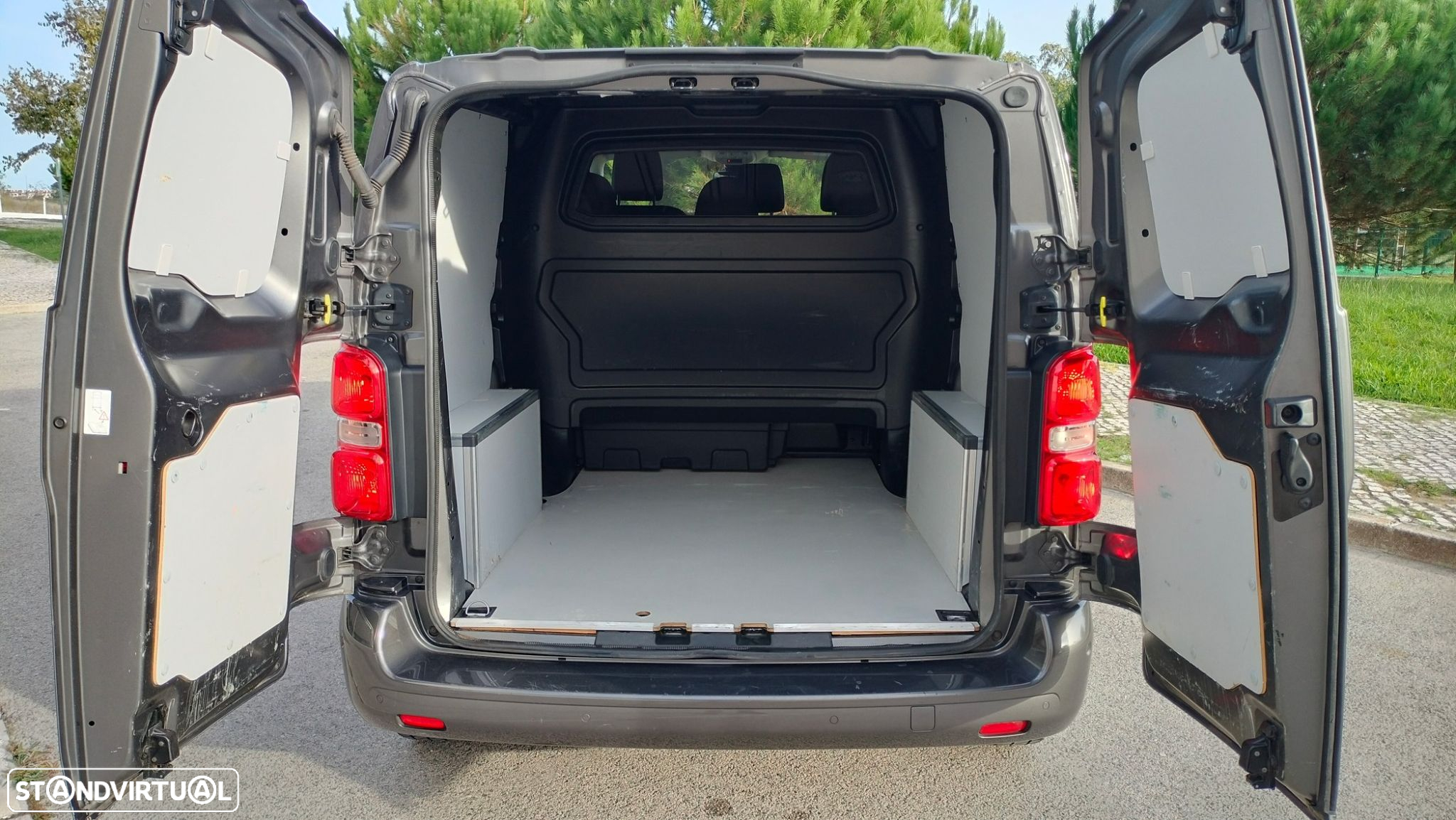 Citroën Jumpy Outro - 38