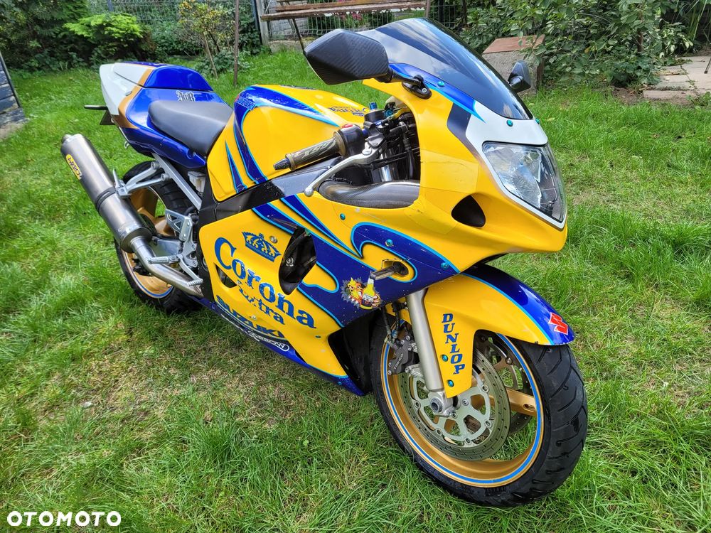 Suzuki GSX-R - 1