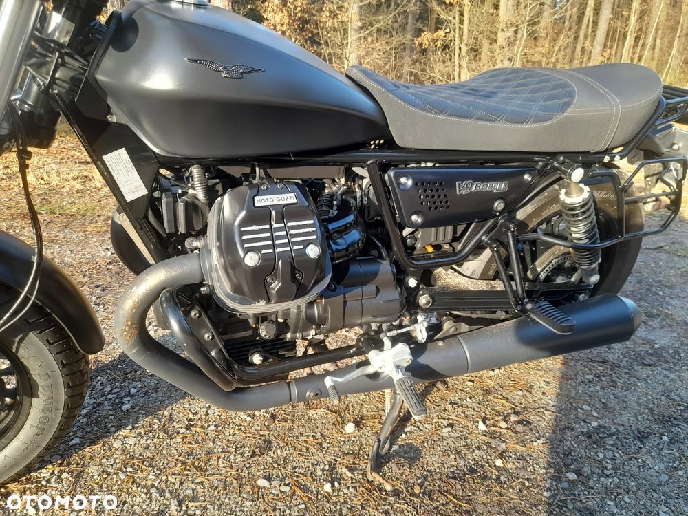 Moto Guzzi V9 - 2
