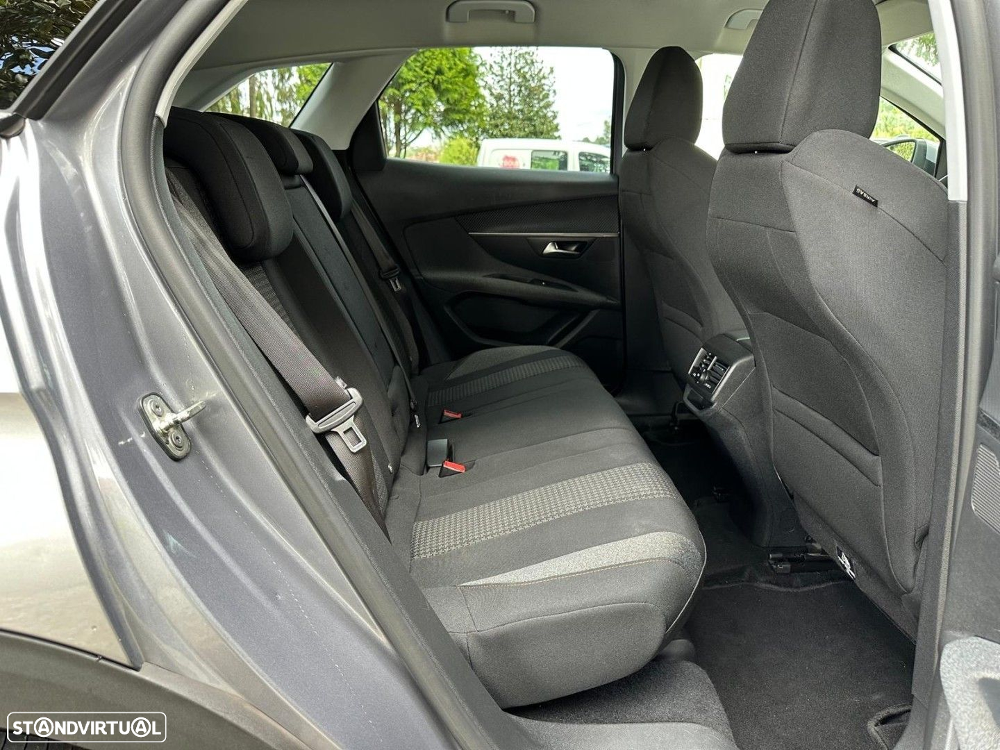 Peugeot 3008 1.5 BlueHDi Active - 35