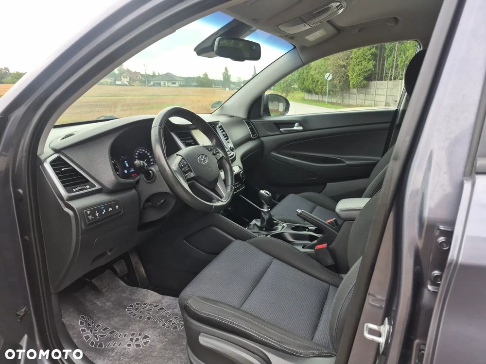 Hyundai Tucson blue 1.6 GDi 2WD Navi - 14