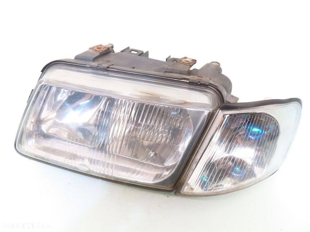 LAMPA LEWA PRZEDNIA AUDI A3 8L - 7