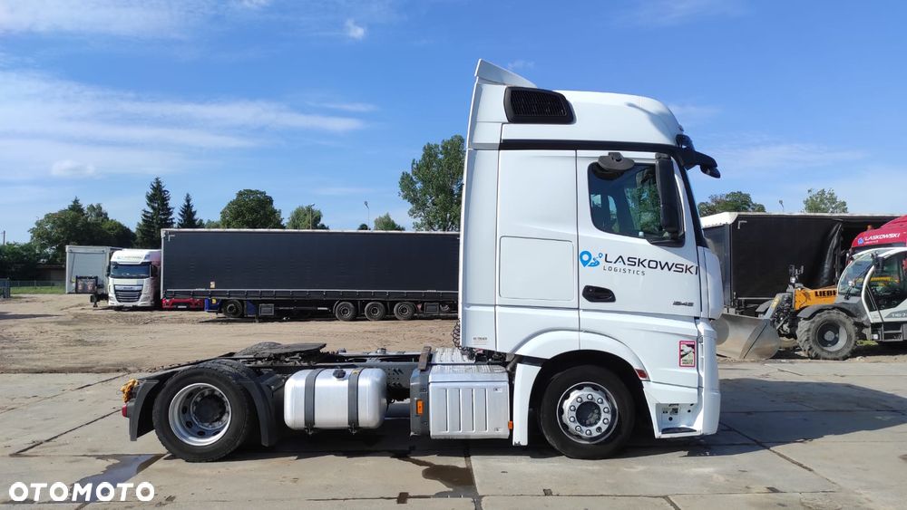 Mercedes-Benz Actros 1845 MEGA Lowdeck - 6