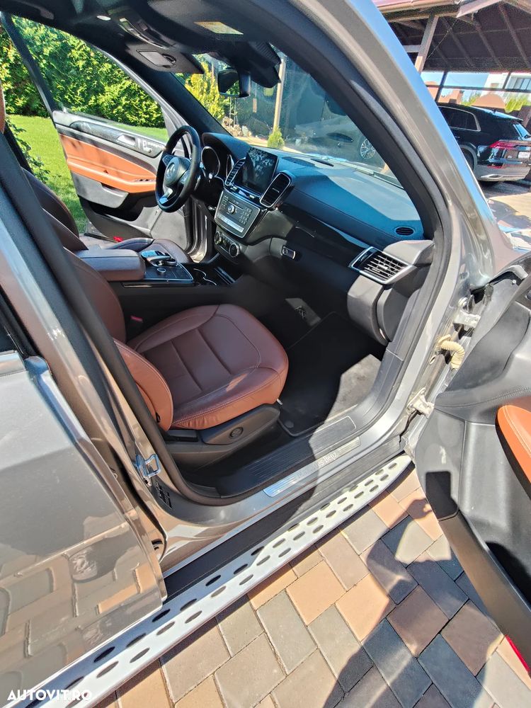 Mercedes-Benz GLS - 9