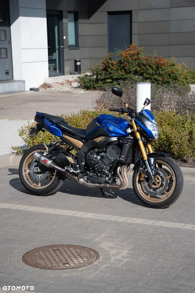 Yamaha FZ8 - 4