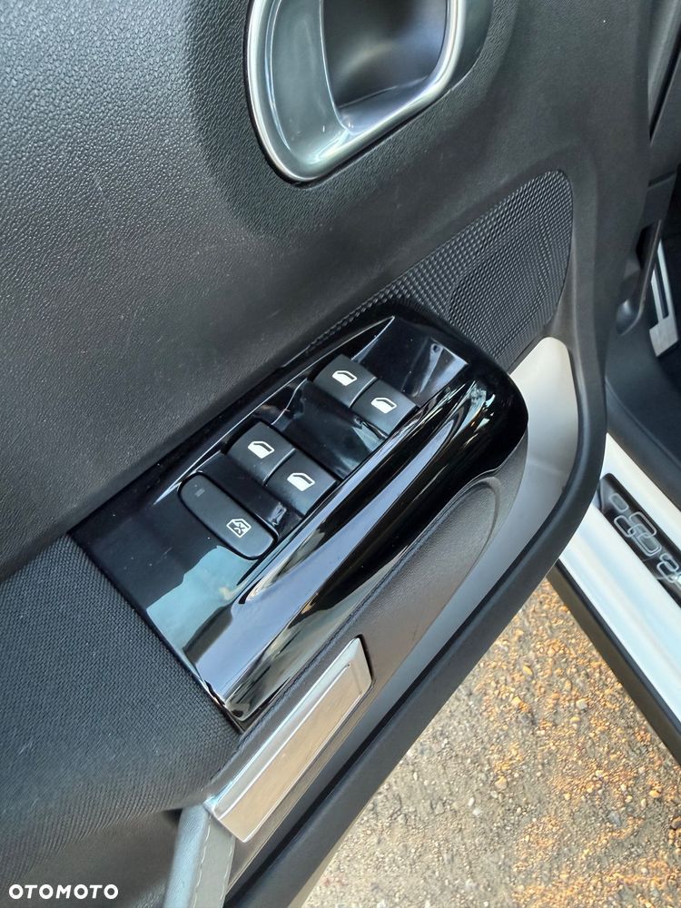 Citroën C3 1.2 PureTech Shine - 17