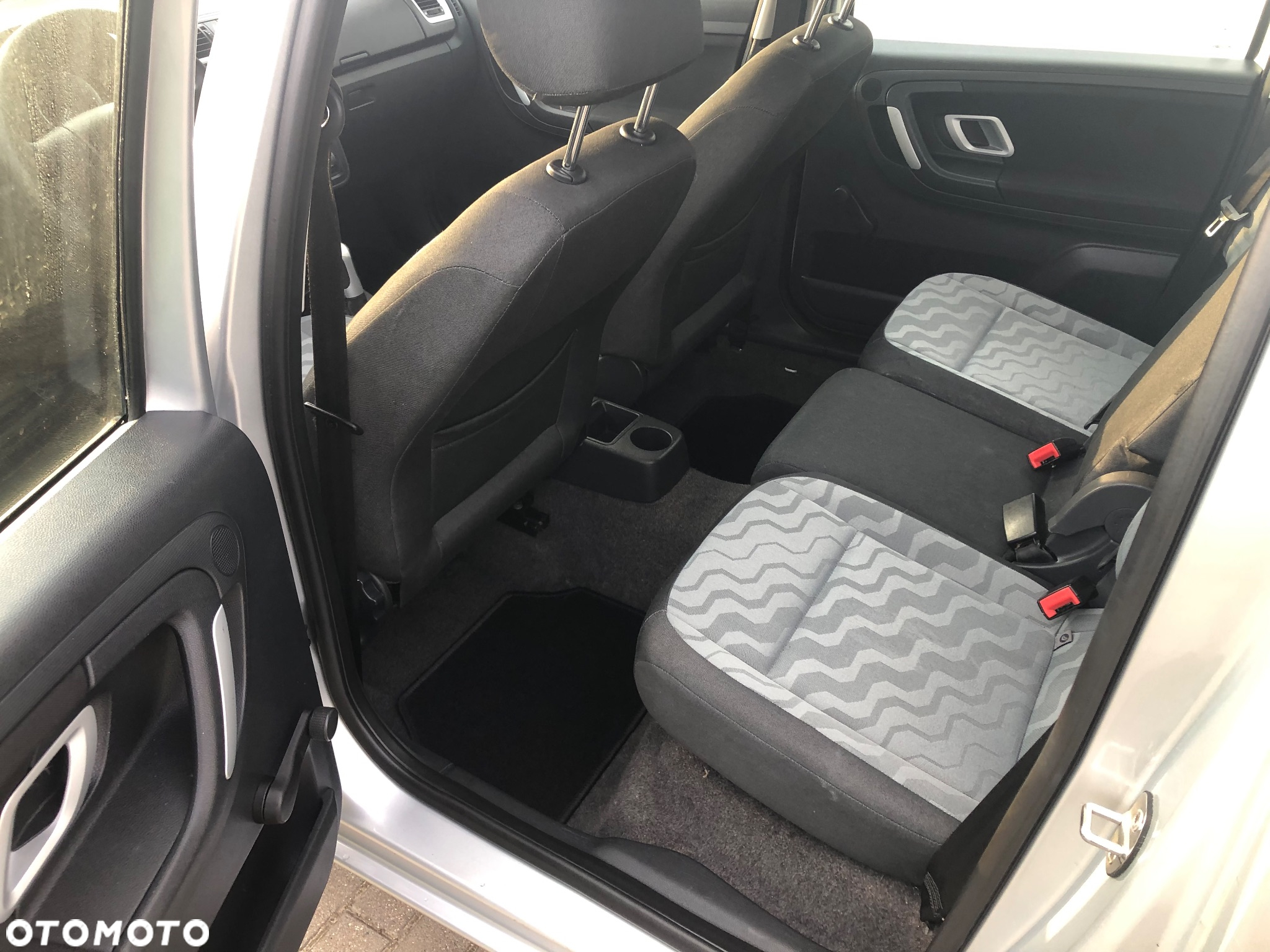 Skoda Roomster - 10