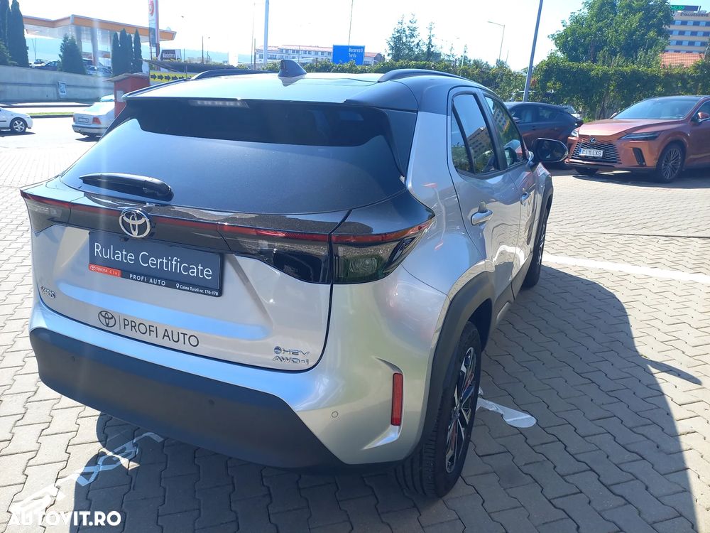 Toyota Yaris Cross 1.5 VVT-i HSD 4x4 Dynamic - 6